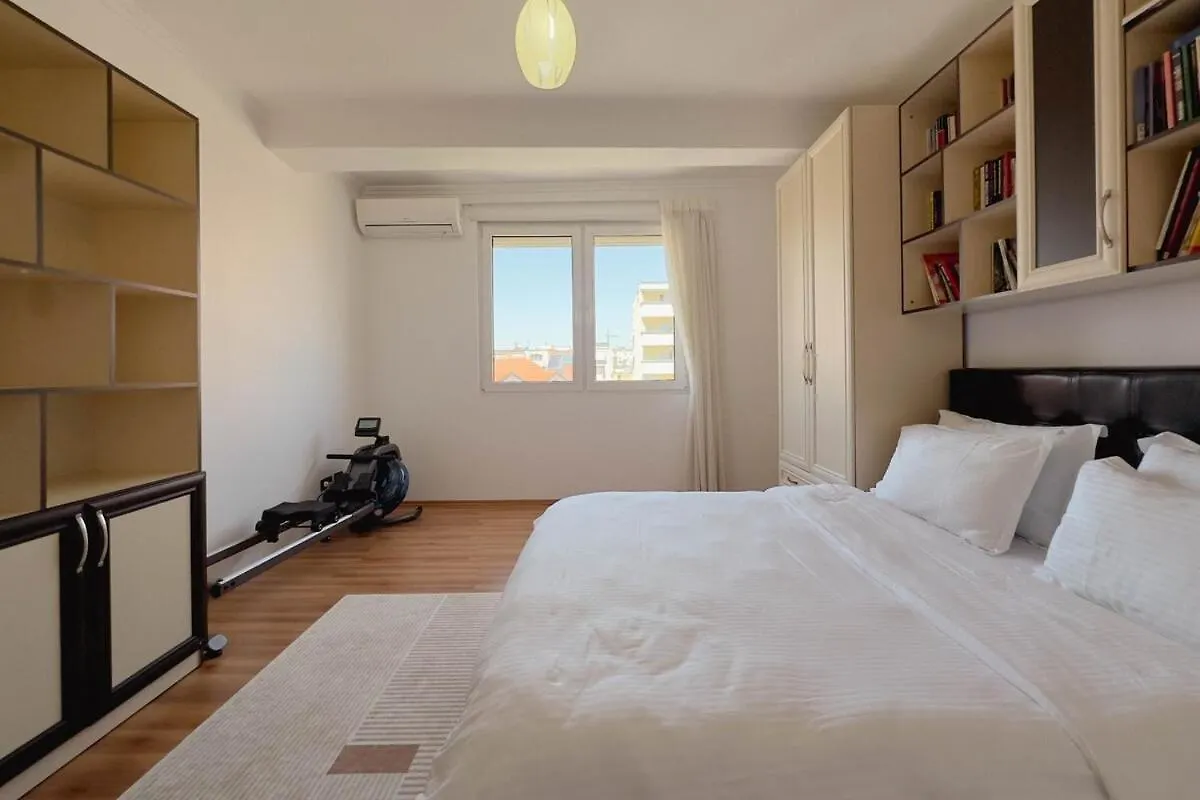 Whole Floor Apartment In Upscale Neighborhood Tirana