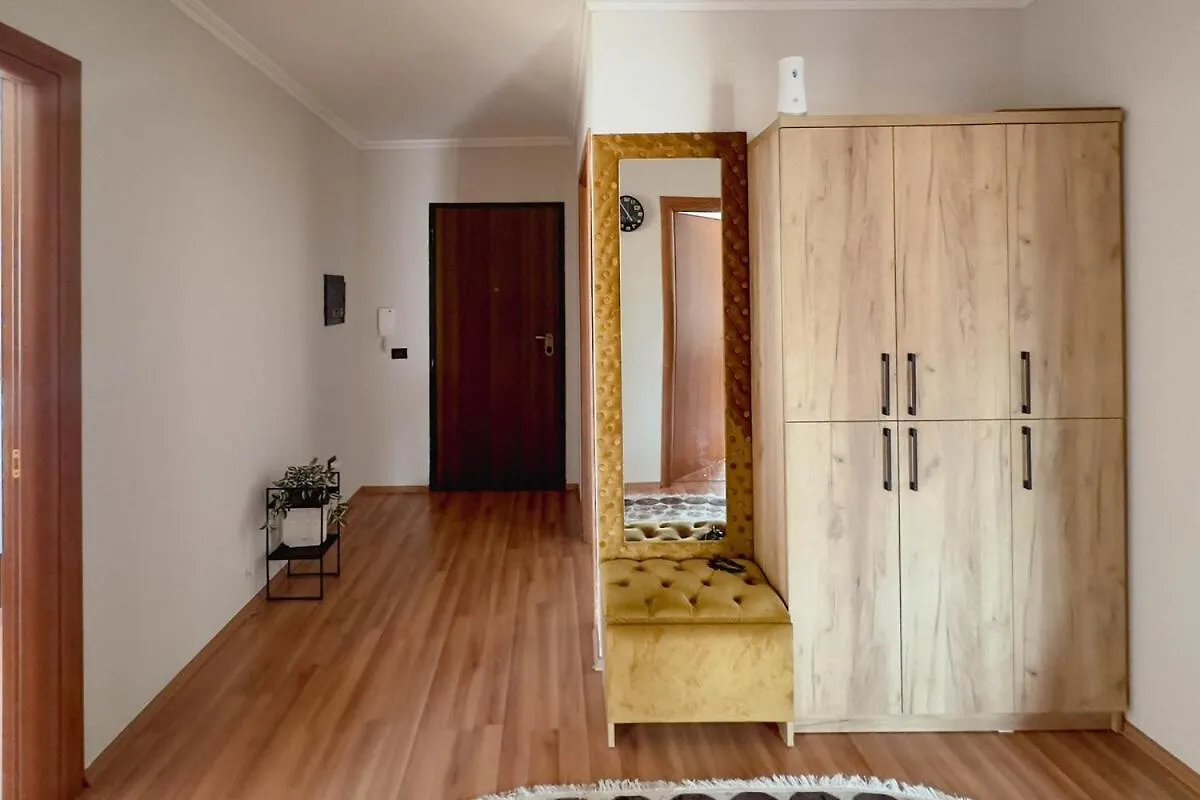 Whole Floor Apartment In Upscale Neighborhood Tirana